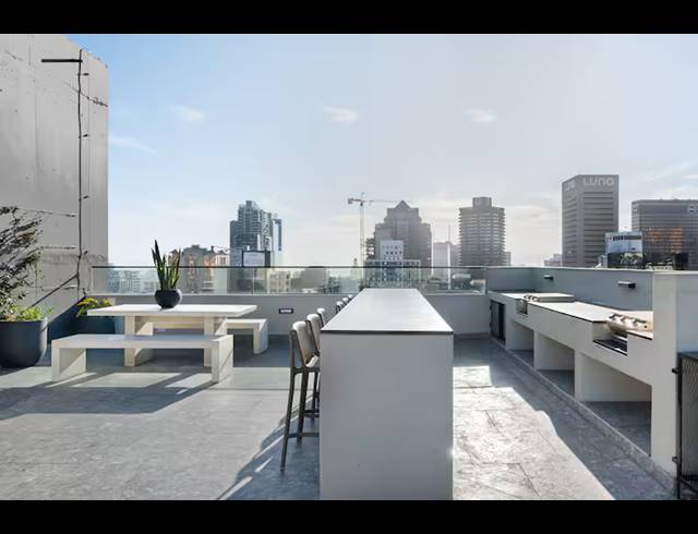 1 BEDROOM APARTMENT FOR SALE IN CAPE TOWN CITY CENTRE